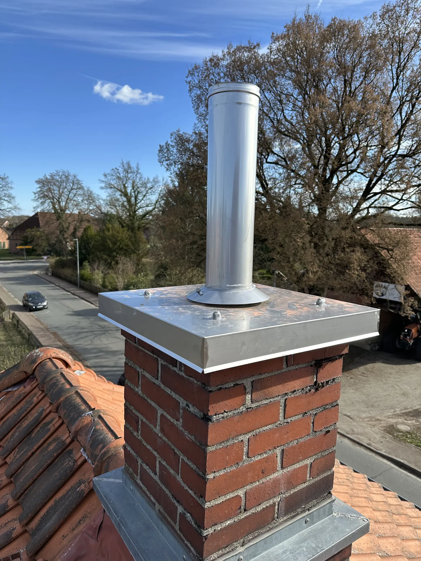 Chimney stack with new cap